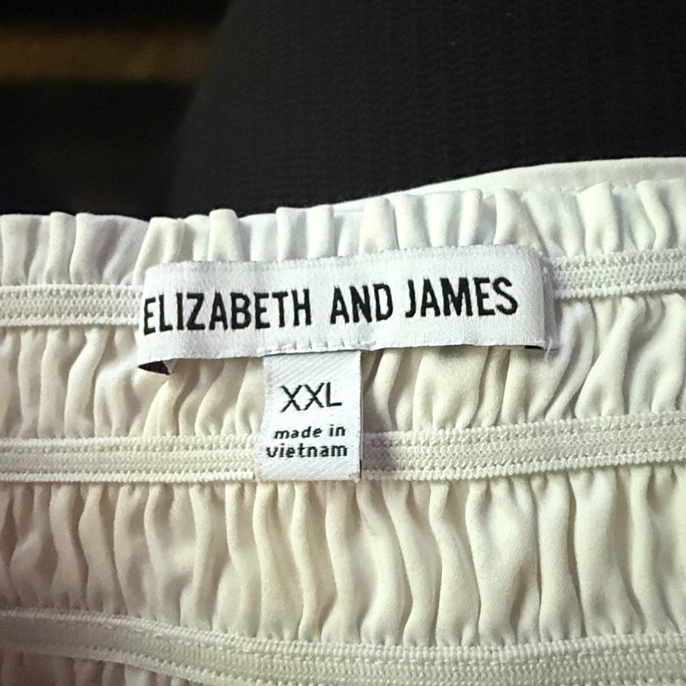 Elizabeth and James White Sleeveless White Smocked Back Camisole Blouse - Picture 4 of 9
